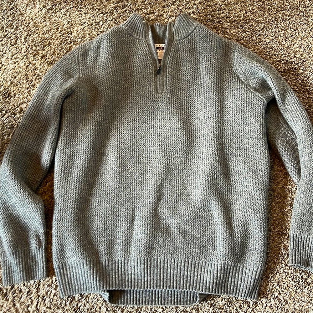 Joseph Abboud XXL Qtr. Zip Sweater. Like new. No stains or rips. Grey